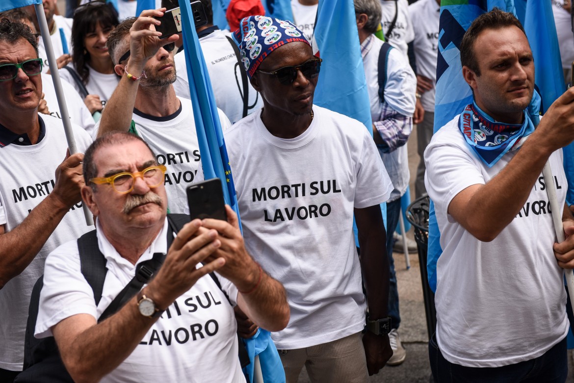 In piazza contro le morti sul lavoro