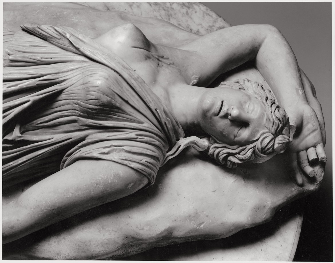 Statua di Amazzone morta, Napoli, Museo Archeologico