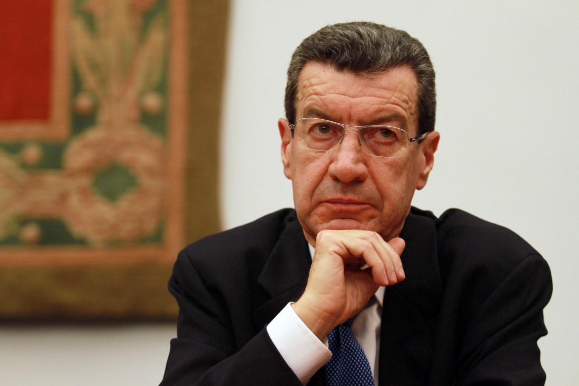 Vannino Chiti, senatore 'destituito' dalla commissione affari costituzionali del senato, di cui era membro sostituto