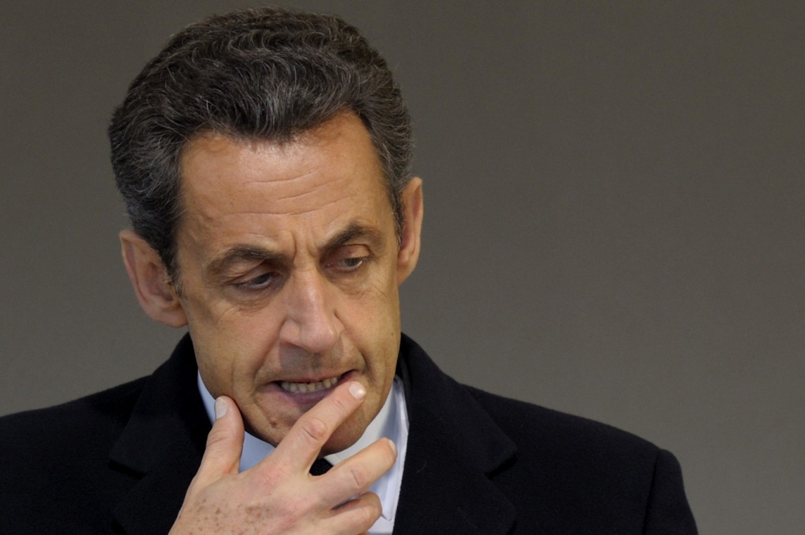 Sarkozy sarà portato in carcere Sarkozy sarà portato in carcere