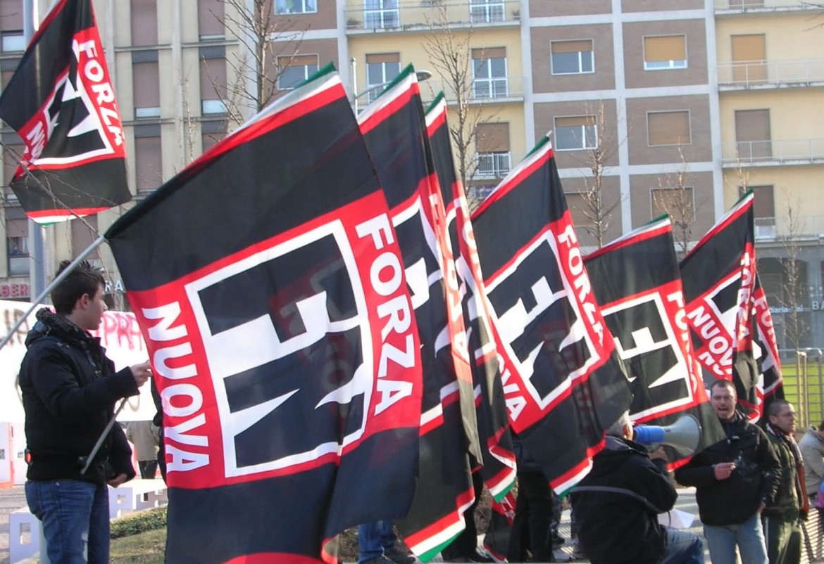 Pestaggio razzista, arrestati i vertici di Forza Nuova a Catanzaro