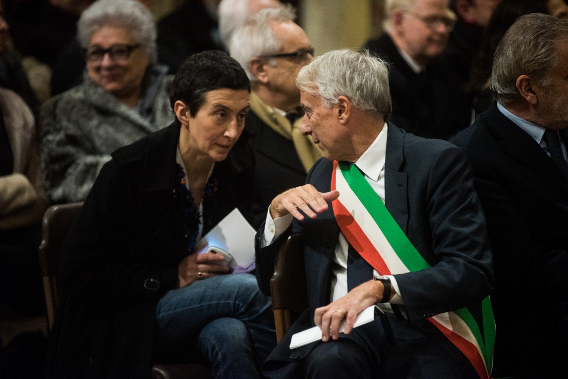 Giuliano Pisapia, sindaco di Milano, e Francesca Balzani, sua vice e candidata alle primarie