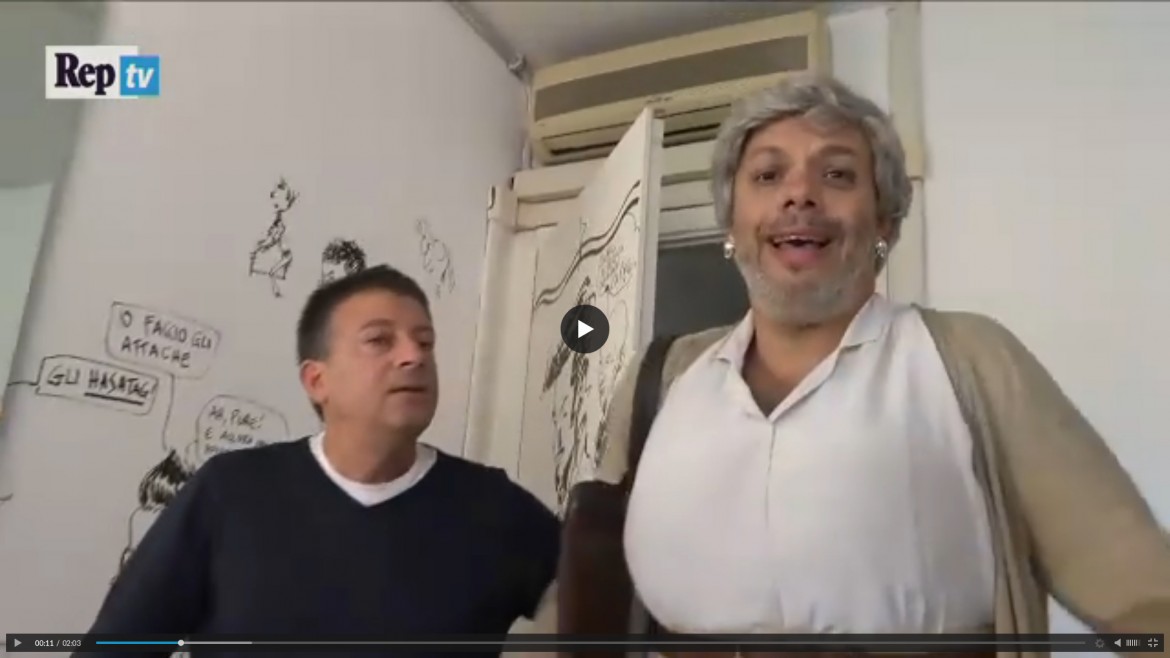 «Se voti No» Un’immagine dello strepitoso video-parodia di «Se voti No», lo spot del Sì alla riforma costituzionale. Nei panni della nonnina del Sì c’è Zoro alias Diego Bianchi, autore e conduttore della trasmissione Gazebo (Raitre)