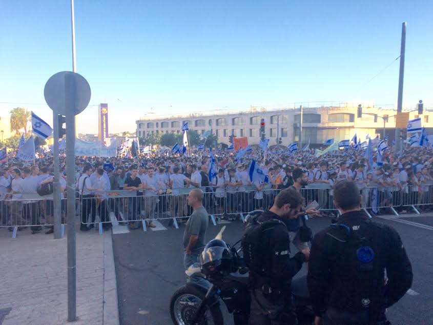 Gerusalemme, 24 maggio 2017. Migliaia di nazionalisti israeliani celebrano l'anniversario della