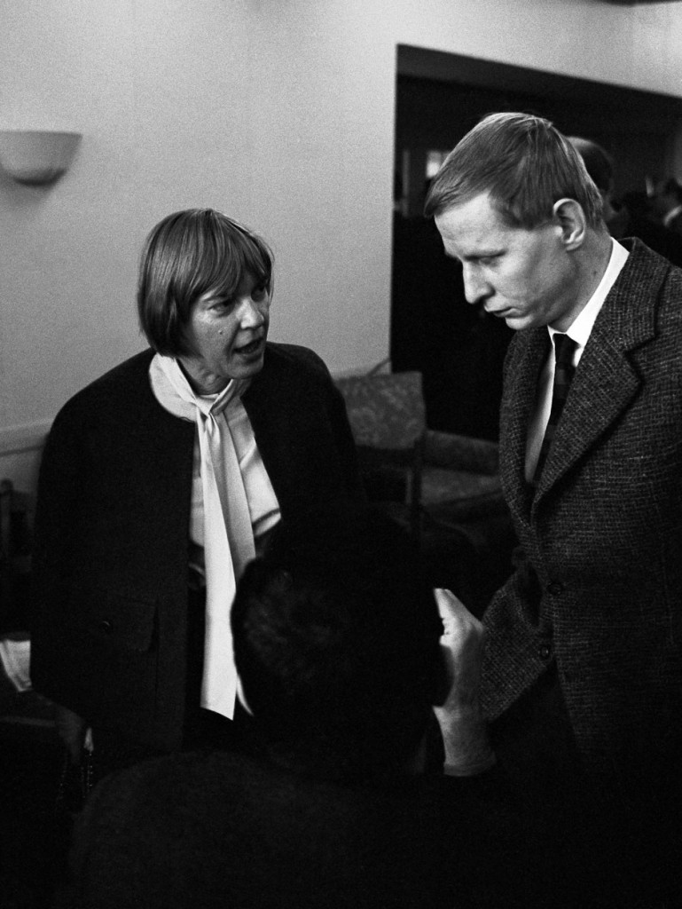 Ingeborg Bachmann e Hans Magnus Enzensberger a Berlino Ovest nel 1962, dal sito della