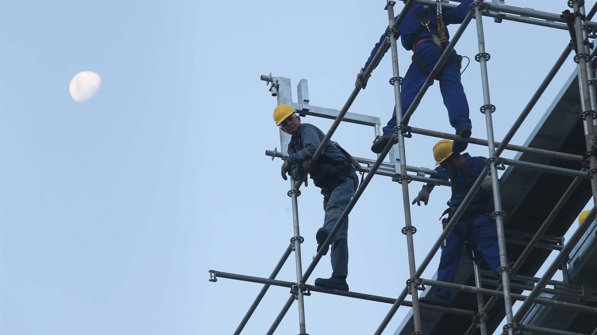 Lavoratori su un ponteggio