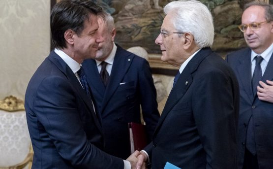 Manovra accordo di plastica