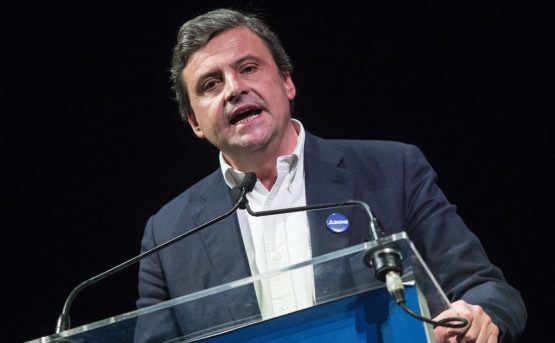 Calenda contro Renzi lappoggio al centro sinistra
