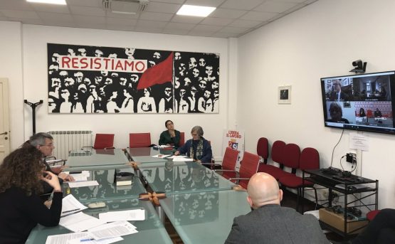 Confindustria insiste riaprire subito I sindacati a Conte convocaci