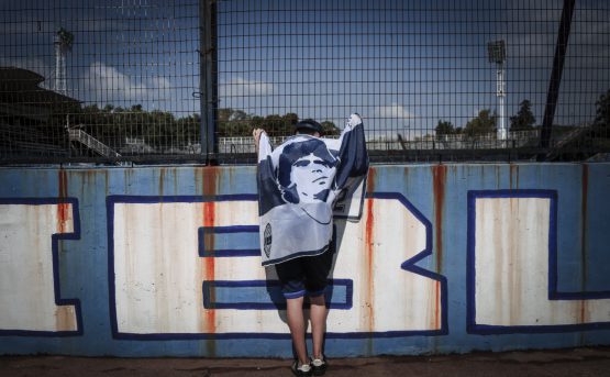 Il mondo piange Maradona