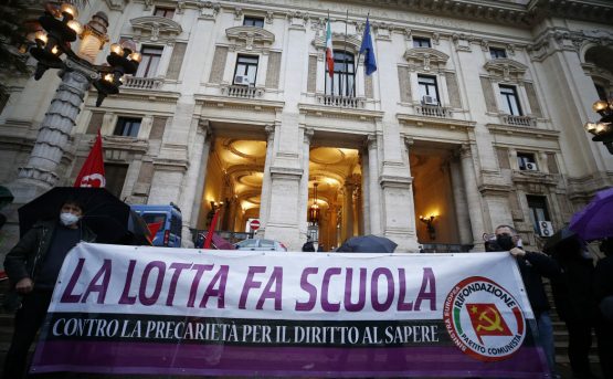 La scuola si fa in sicurezza basta con le classi pollaio