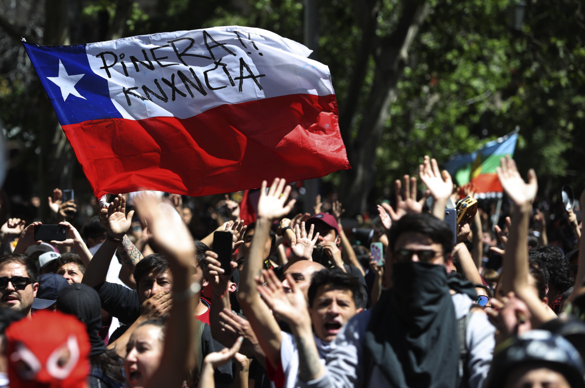 La manifestazione antigovernativa del 21 ottobre 2020 a Santiago, quella a cui ha partecipato Damián