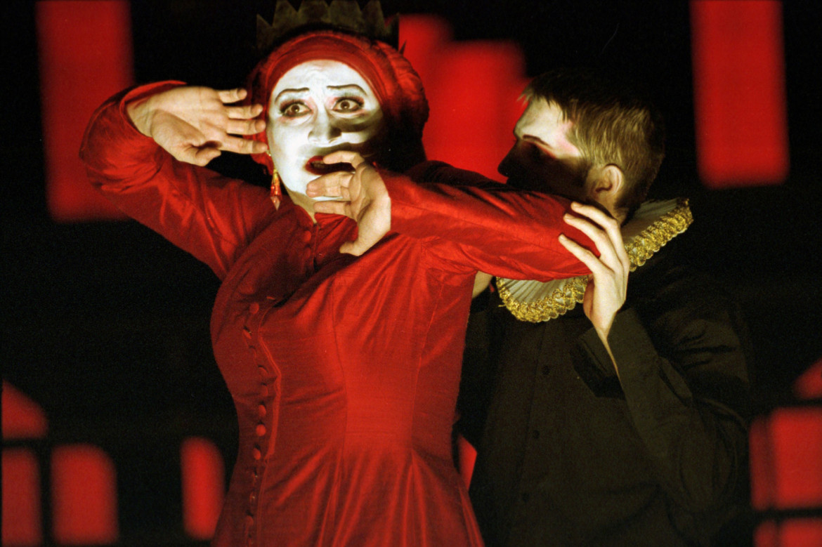 Jeanne Balibar e Philippe Girard in Le soulier de satin di Paul Claudel; messa in scena di Olivier Py, 2003, Théâtre National de Strasbourg