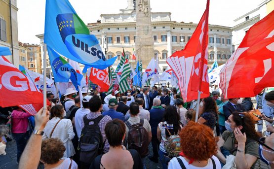 La scuola protesta per settembre serve nuovo reclutamento