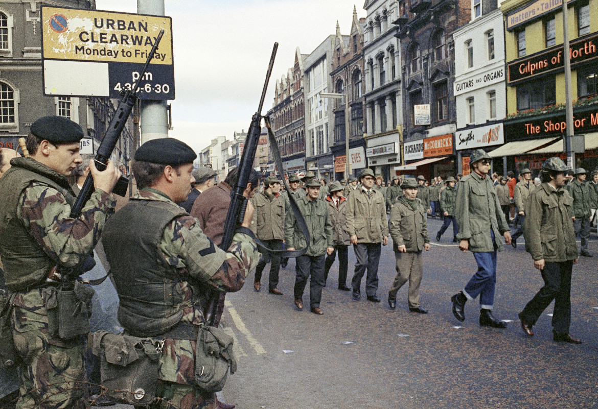 Crimini di guerra in Irlanda del Nord, lo spettro del colpo di spugna