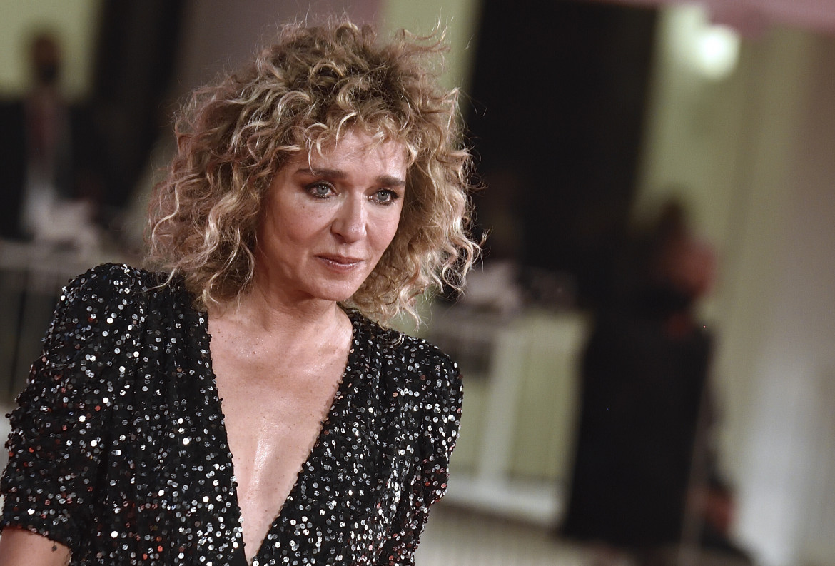 Valeria Golino in giuria al Tribeca Film Fest Valeria Golino in giuria al Tribeca Film Fest