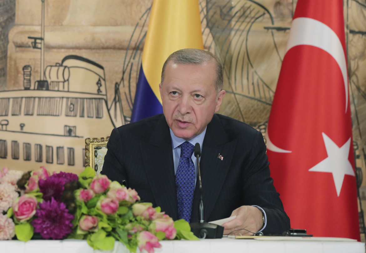Cavusoglu a Gerusalemme per un patto di interessi con Israele Cavusoglu a Gerusalemme per un patto di interessi con Israele