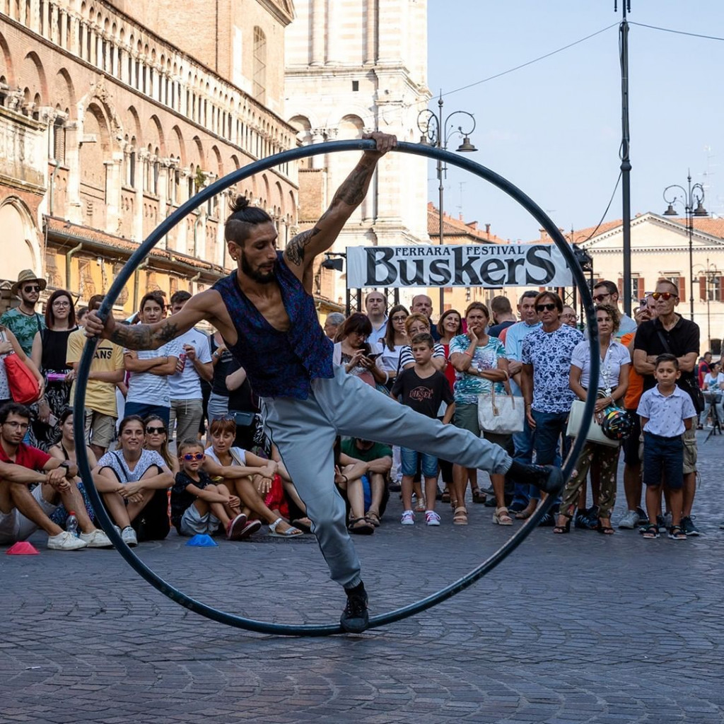 Buskers festival a Ferrara, torna la musica per le vie della città Buskers festival a Ferrara, torna la musica per le vie della città