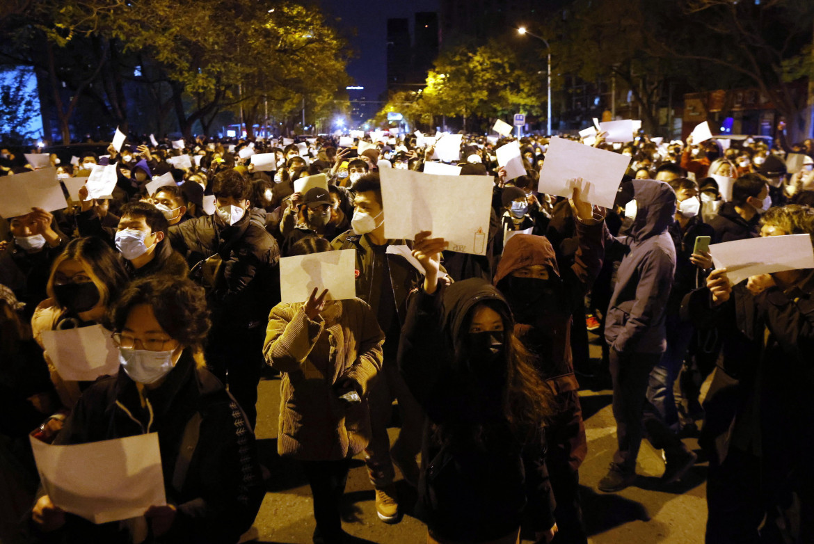 Nuove proteste e parziali concessioni, ma qualcosa si è rotto Nuove proteste e parziali concessioni, ma qualcosa si è rotto