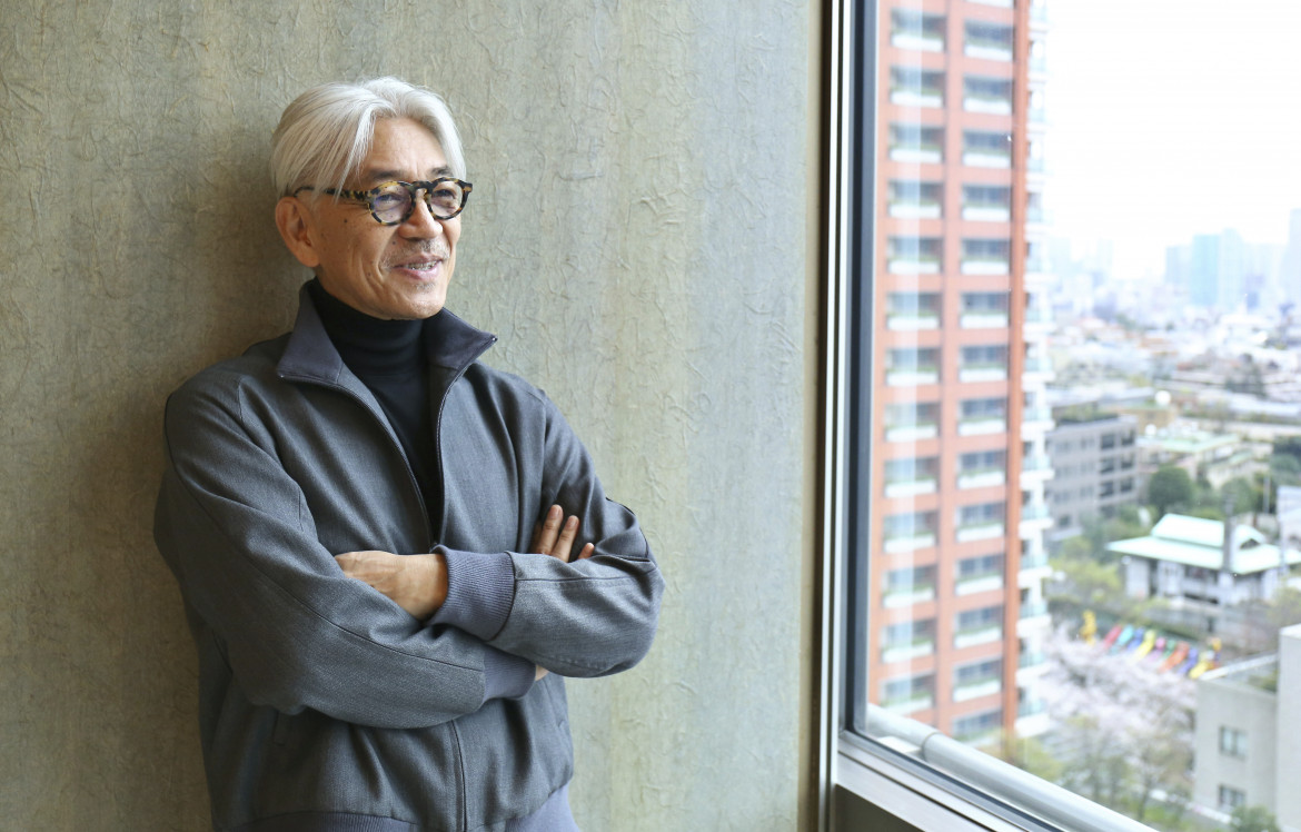 12 appunti sonori. Il diario musicale di Ryuichi Sakamoto 12 appunti sonori. Il diario musicale di Ryuichi Sakamoto