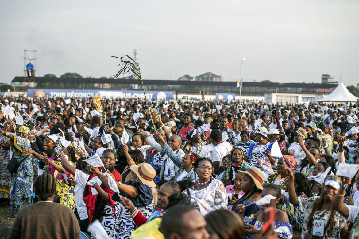 Woodstock congolese per Bergoglio Woodstock congolese per Bergoglio