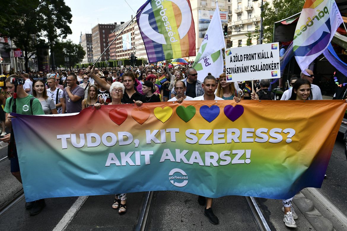 Ungheria, approvata la legge contro il Pride