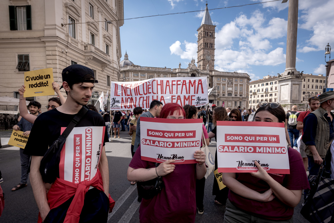 La guerra del governo contro il salario minimo: Toscana bocciata