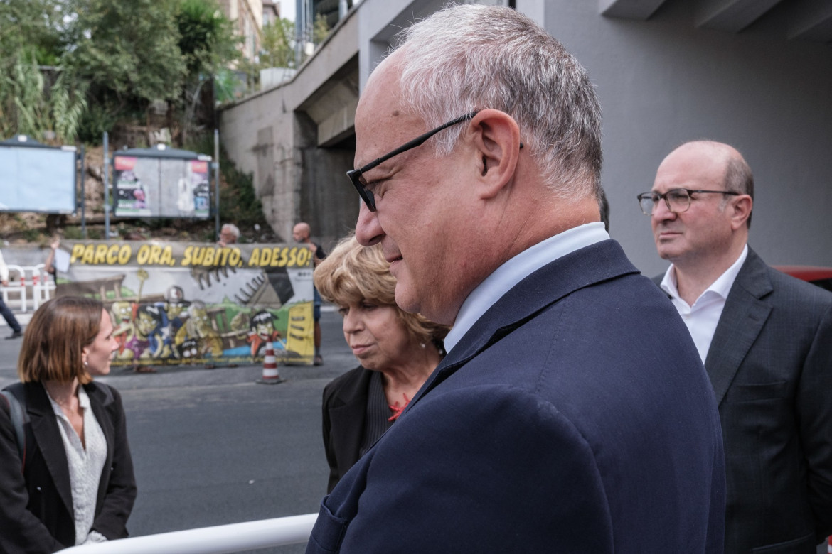 Roma compra il palazzo occupato Roma compra il palazzo occupato