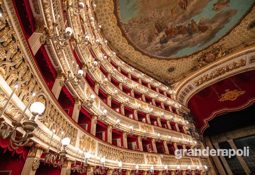 Teatro San Carlo, la spuntano Mic e regione