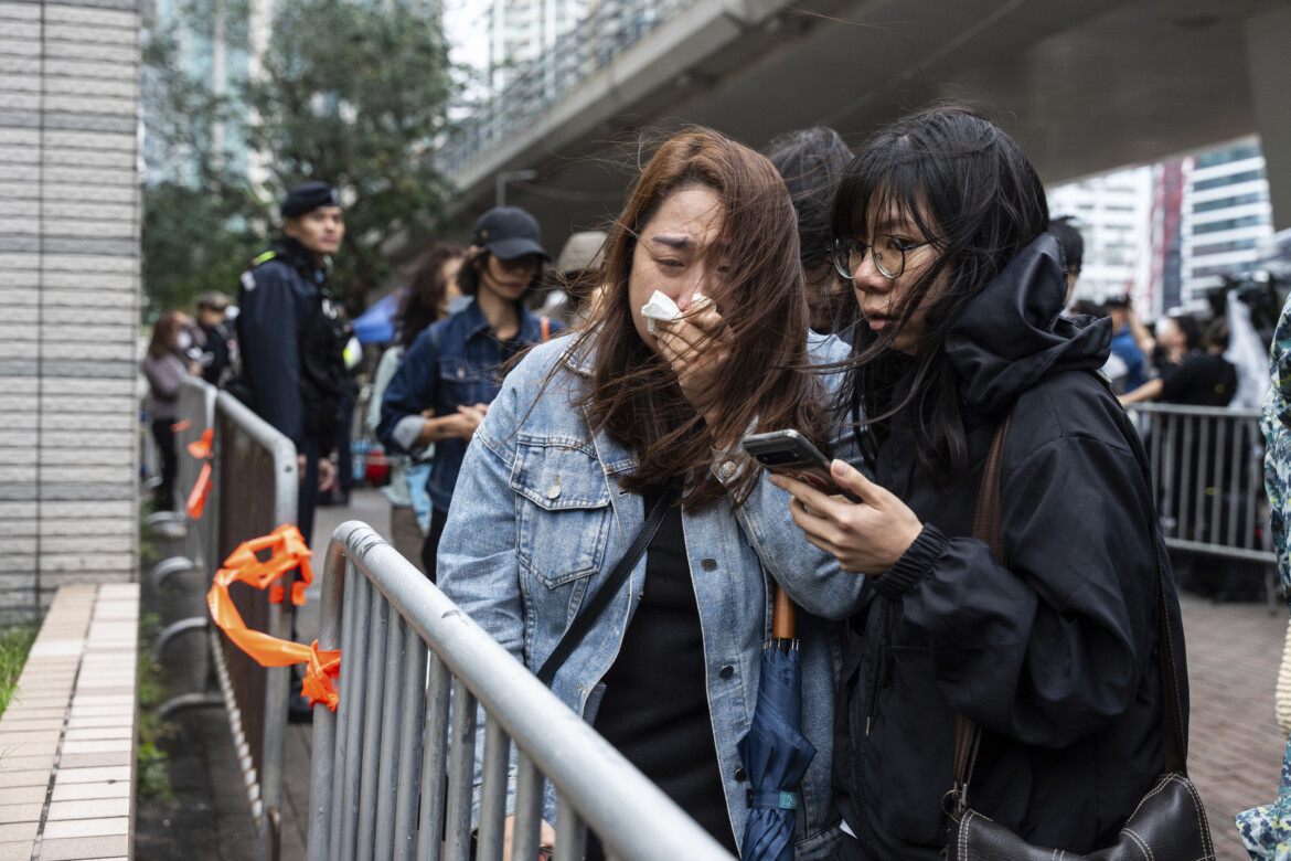 Hong Kong: pene fino a 10 anni di carcere per i 47 pro democrazia