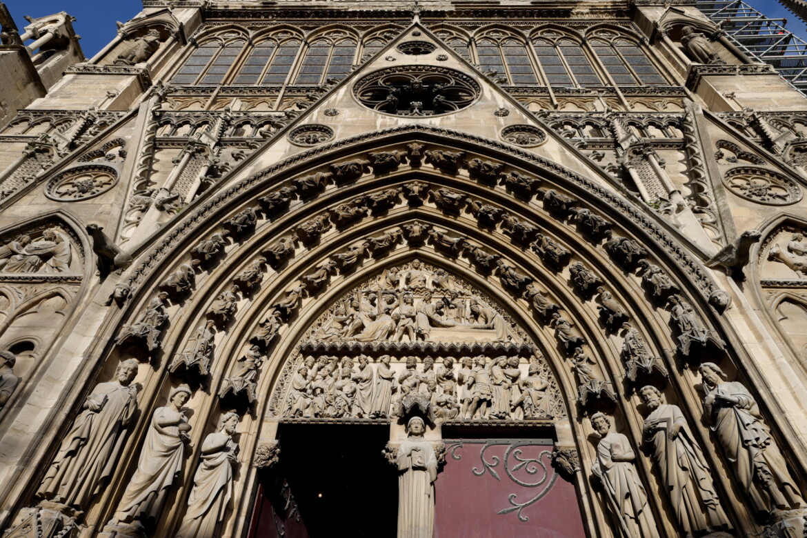 Vinta la corsa al restauro.  Notre Dame ritorna all’antico