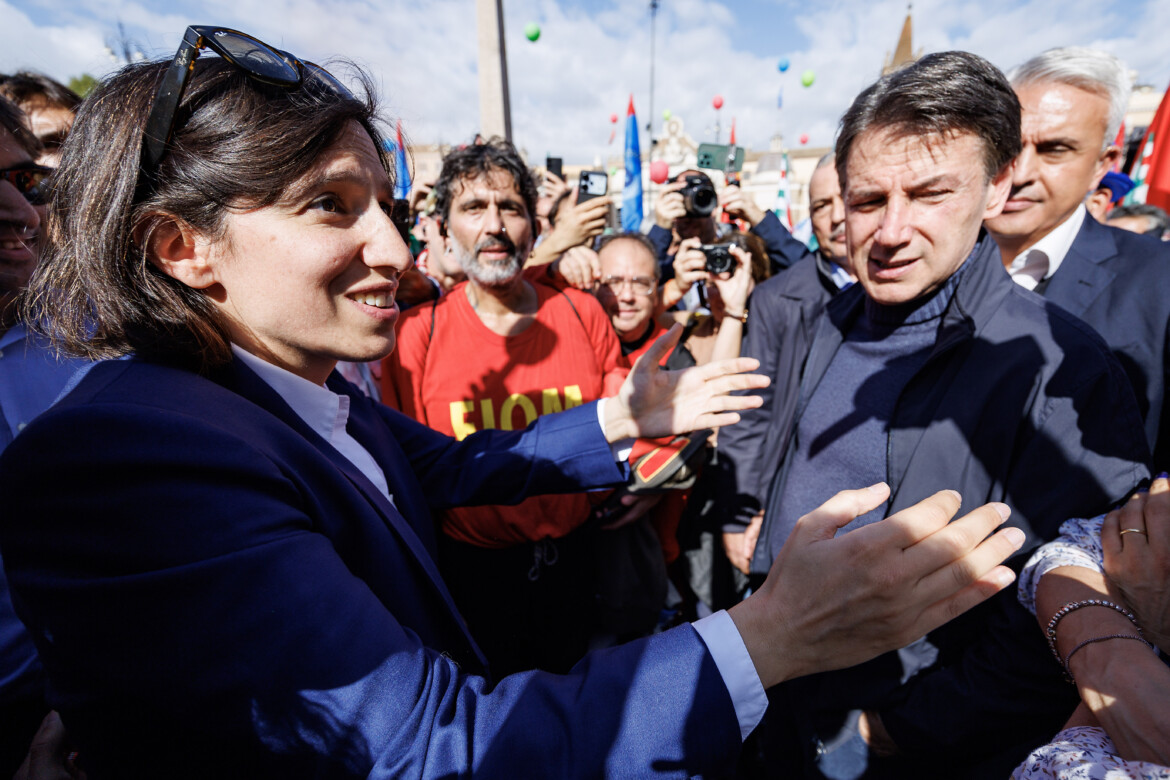 Pd e M5s insieme in piazza: «No alla legge repressione»