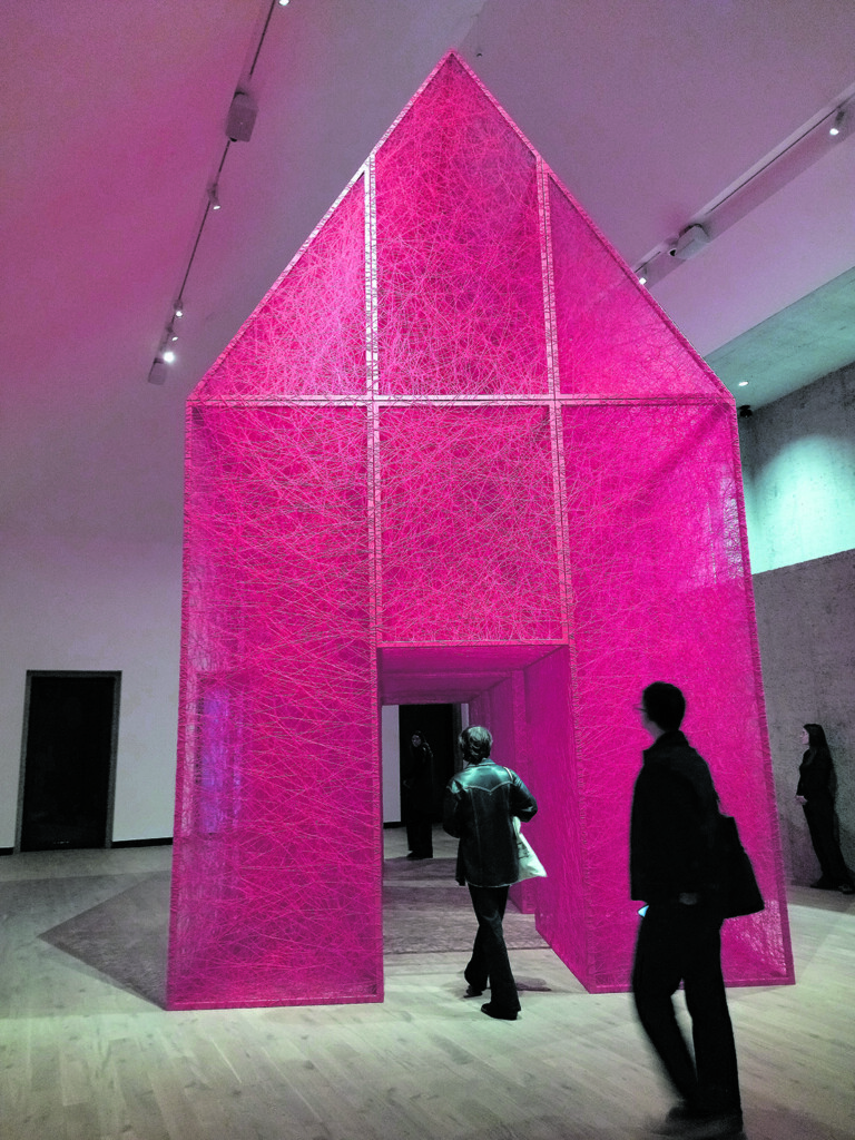 Chiharu Shiota, tracce di inquietudine