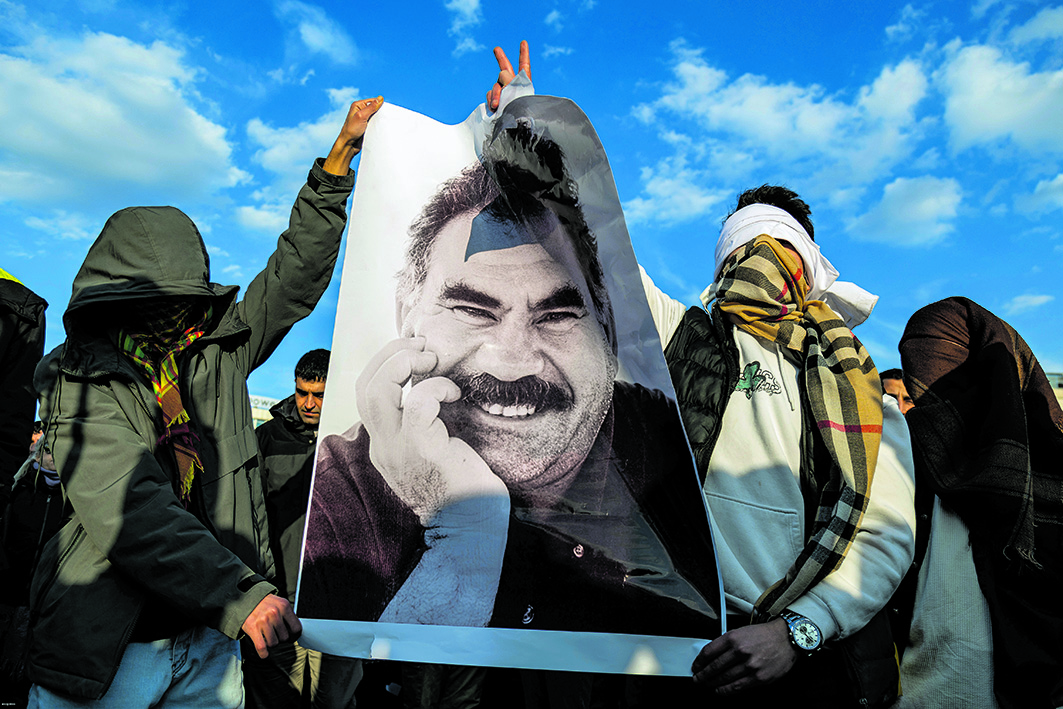 Ocalan? «Fase storica, ora i negoziati». «No, è un terrorista, processo da distruggere»