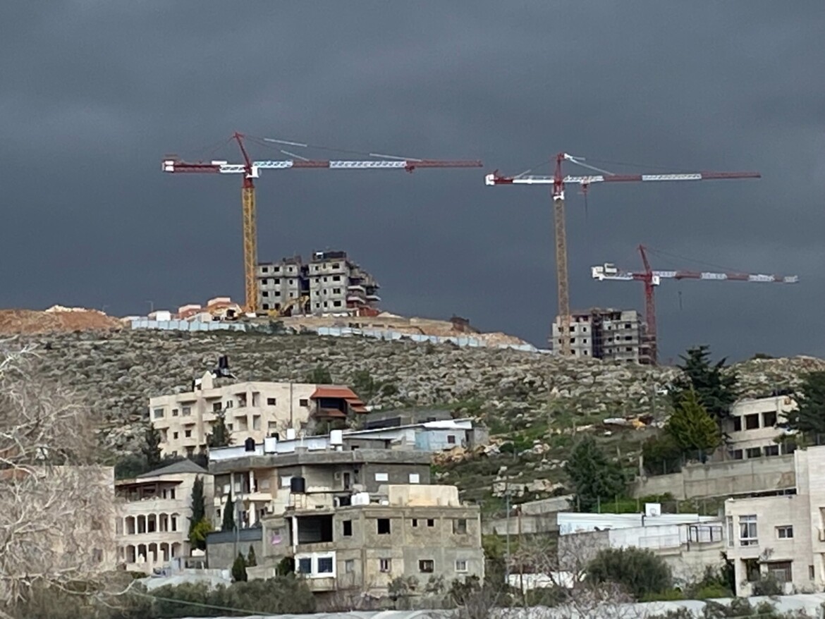 Villaggi palestinesi prigionieri dei coloni