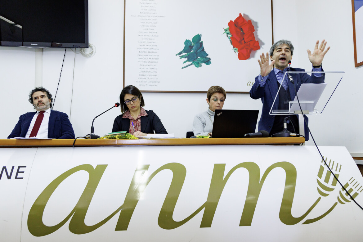 La riforma viaggia veloce. E l’Anm litiga La riforma viaggia veloce. E l’Anm litiga