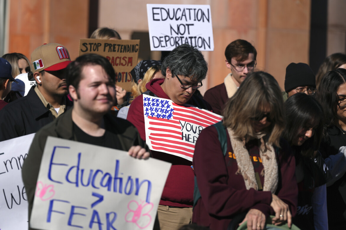 Usa, studenti sotto attacco. Arresti e sanzioni contro chi protesta