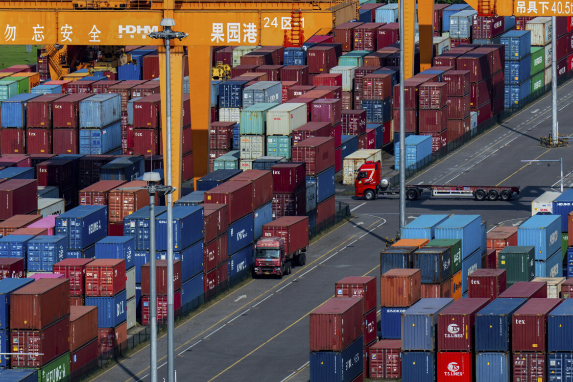 Usa Cina, si negozia: primo incontro sui dazi Usa Cina, si negozia: primo incontro sui dazi