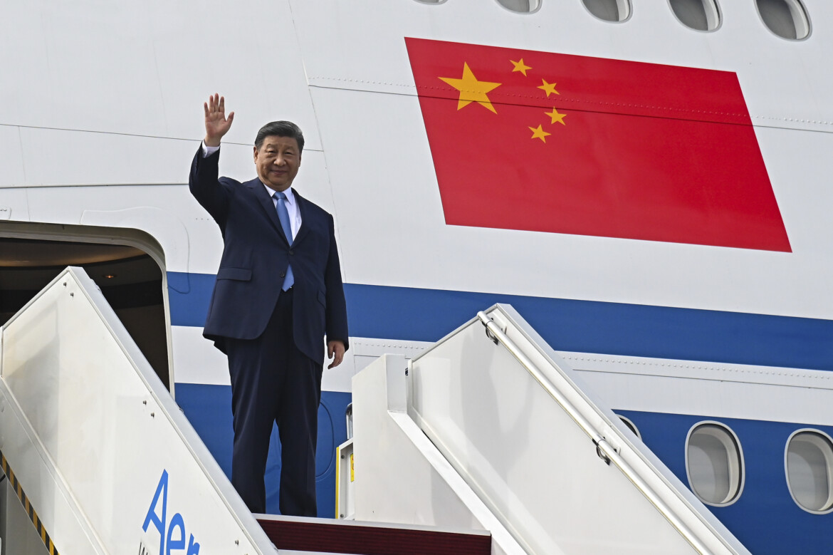 Guerra mondiale commerciale, primo contatto: Xi chiama Donald Guerra mondiale commerciale, primo contatto: Xi chiama Donald