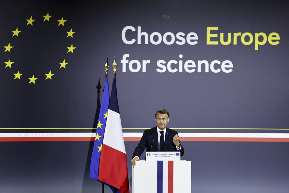 L’Unione e la Francia invitano i ricercatori. Italia non pervenuta L’Unione e la Francia invitano i ricercatori. Italia non pervenuta