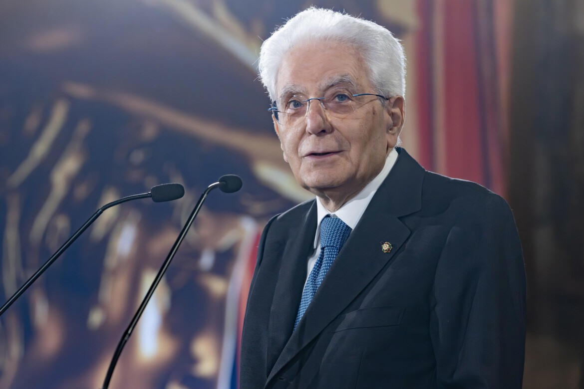 L’Italia distante dai «volenterosi» ma sempre agganciata alla Nato L’Italia distante dai «volenterosi» ma sempre agganciata alla Nato