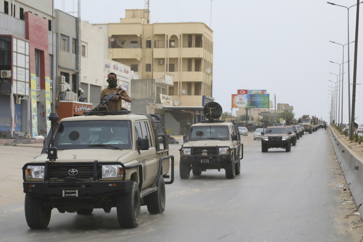 Riecco il caos libico. A Tripoli non si sparava così da anni Riecco il caos libico. A Tripoli non si sparava così da anni