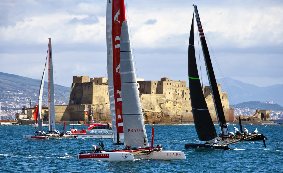 America’s cup, a Napoli la vela spettacolo America’s cup, a Napoli la vela spettacolo