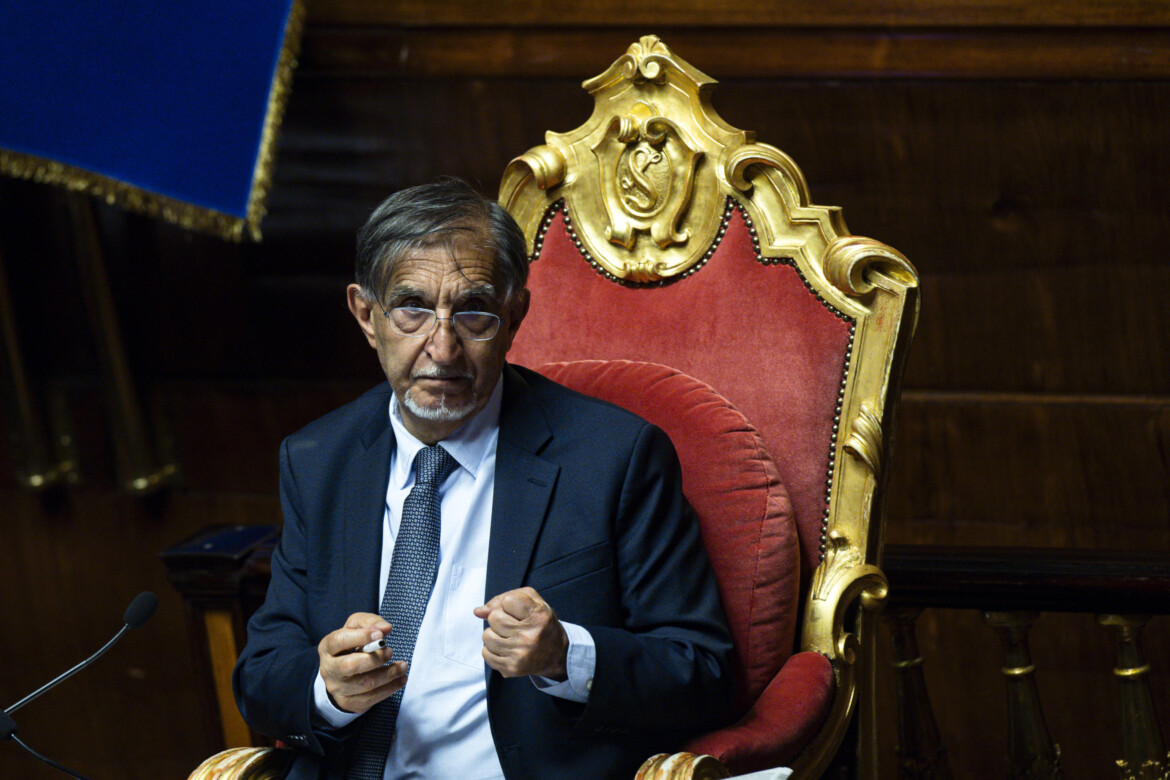 Carceri, La Russa redento apre allo sconto di pena Carceri, La Russa redento apre allo sconto di pena