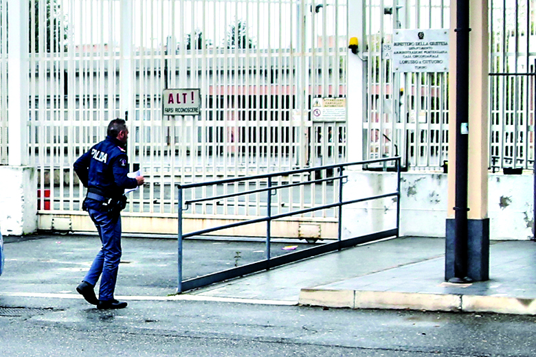 «Meglio il carcere che finire a Shengjin». Hamid Badoui, suicida a Torino «Meglio il carcere che finire a Shengjin». Hamid Badoui, suicida a Torino