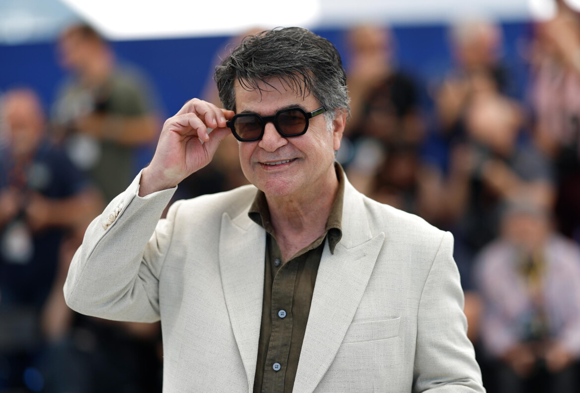 Jafar Panahi, «nel mio film quarant’anni di prigionia dei cittadini iraniani» Jafar Panahi, «nel mio film quarant’anni di prigionia dei cittadini iraniani»