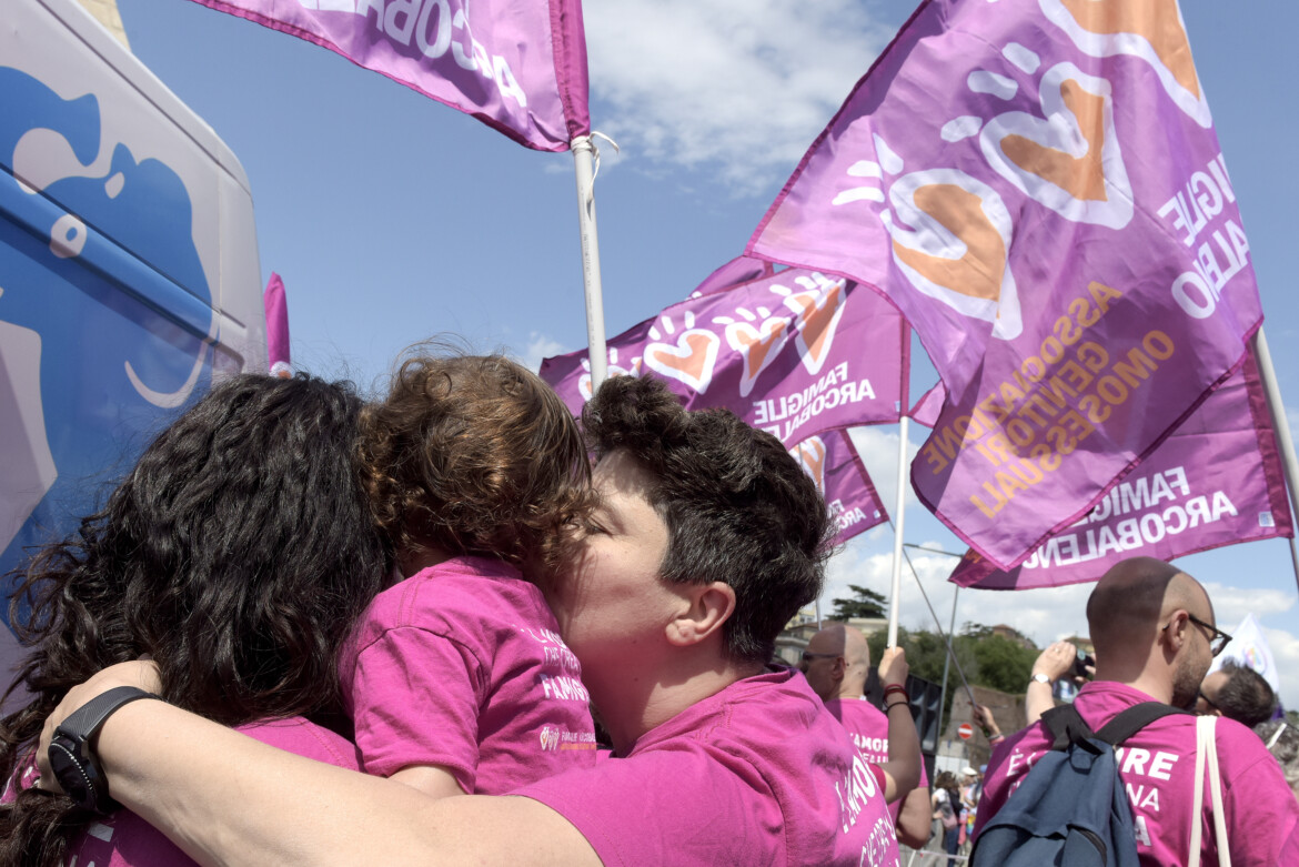 La Consulta dice sì: esistono famiglie con due madri La Consulta dice sì: esistono famiglie con due madri