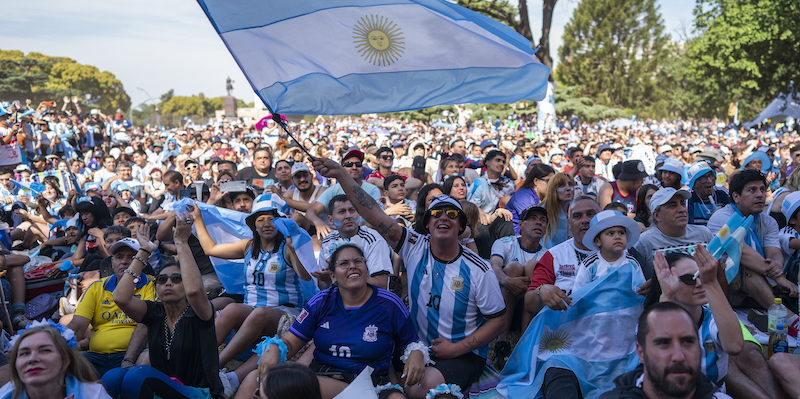 Giochi e simboli: in Argentina il rapporto controverso di Milei Giochi e simboli: in Argentina il rapporto controverso di Milei