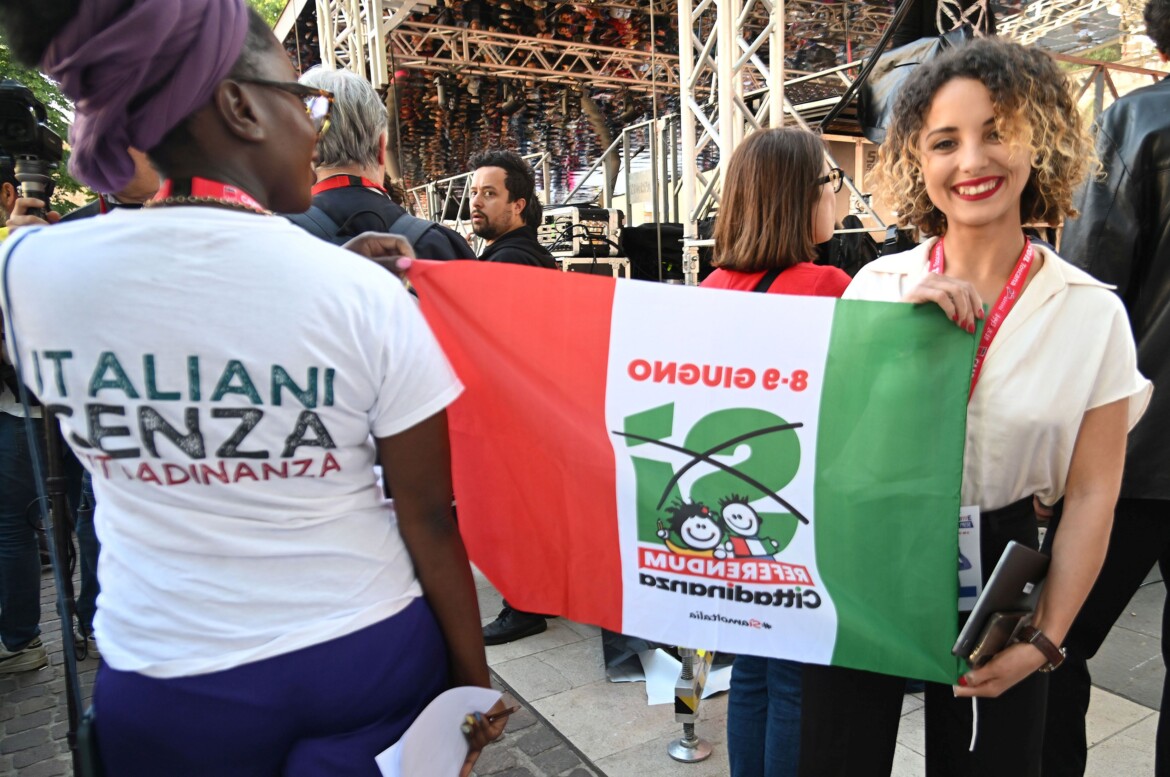 Oiza Q. Obasuyi: «La cittadinanza salva la vita. Sì ai referendum»