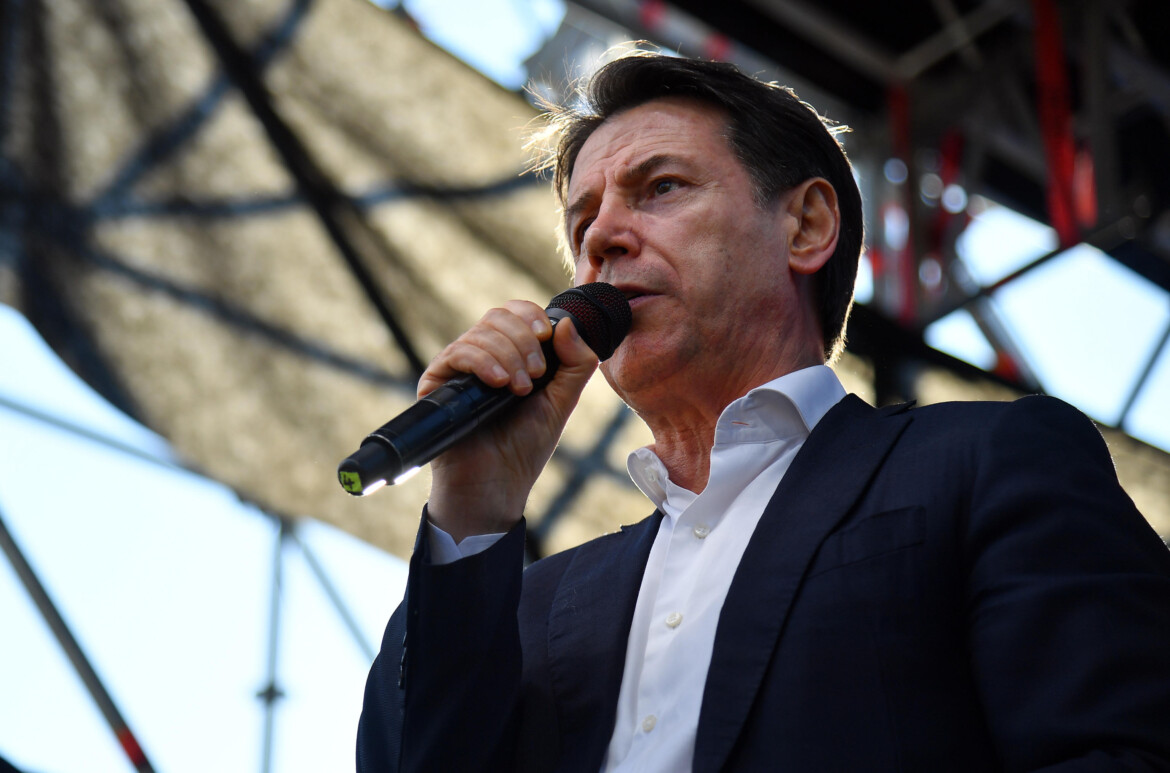 Conte scettico: «Schlein premier? È prematuro» Conte scettico: «Schlein premier? È prematuro»